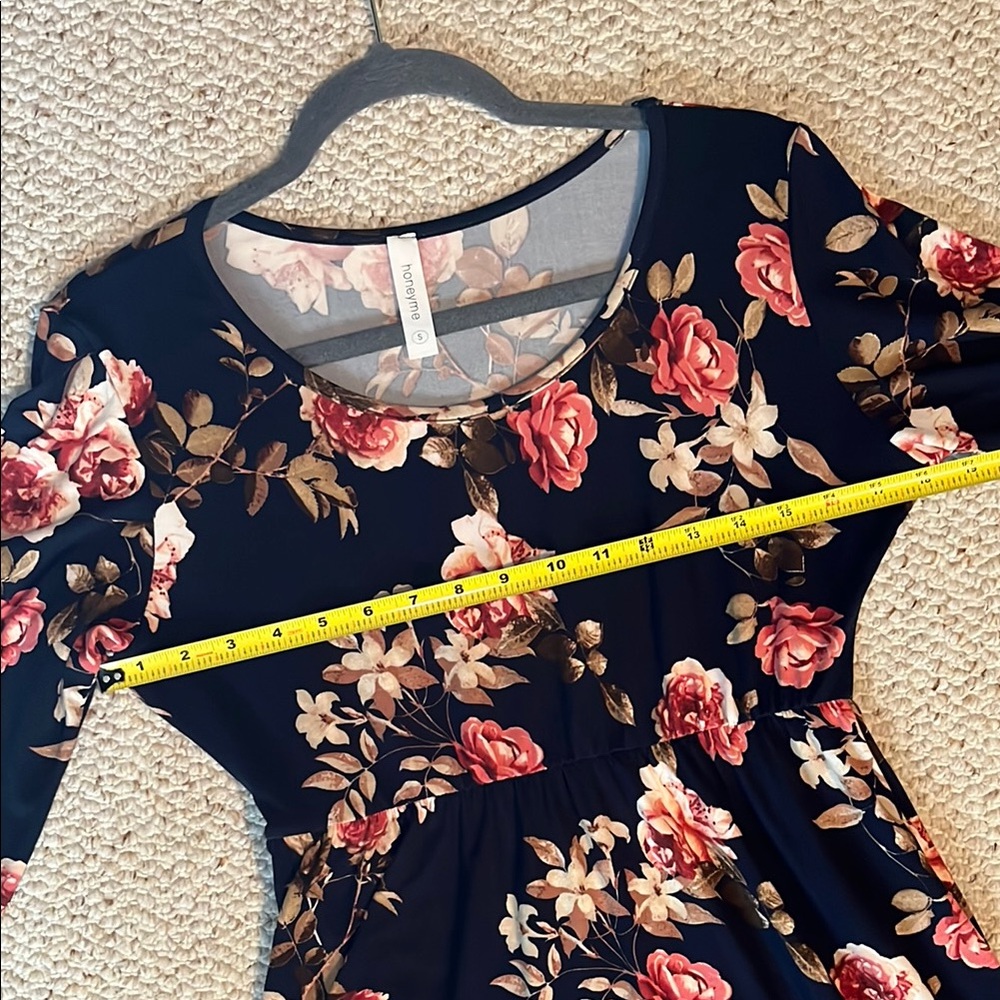 Honeyme Floral Midi Dress - Picture 8 of 8